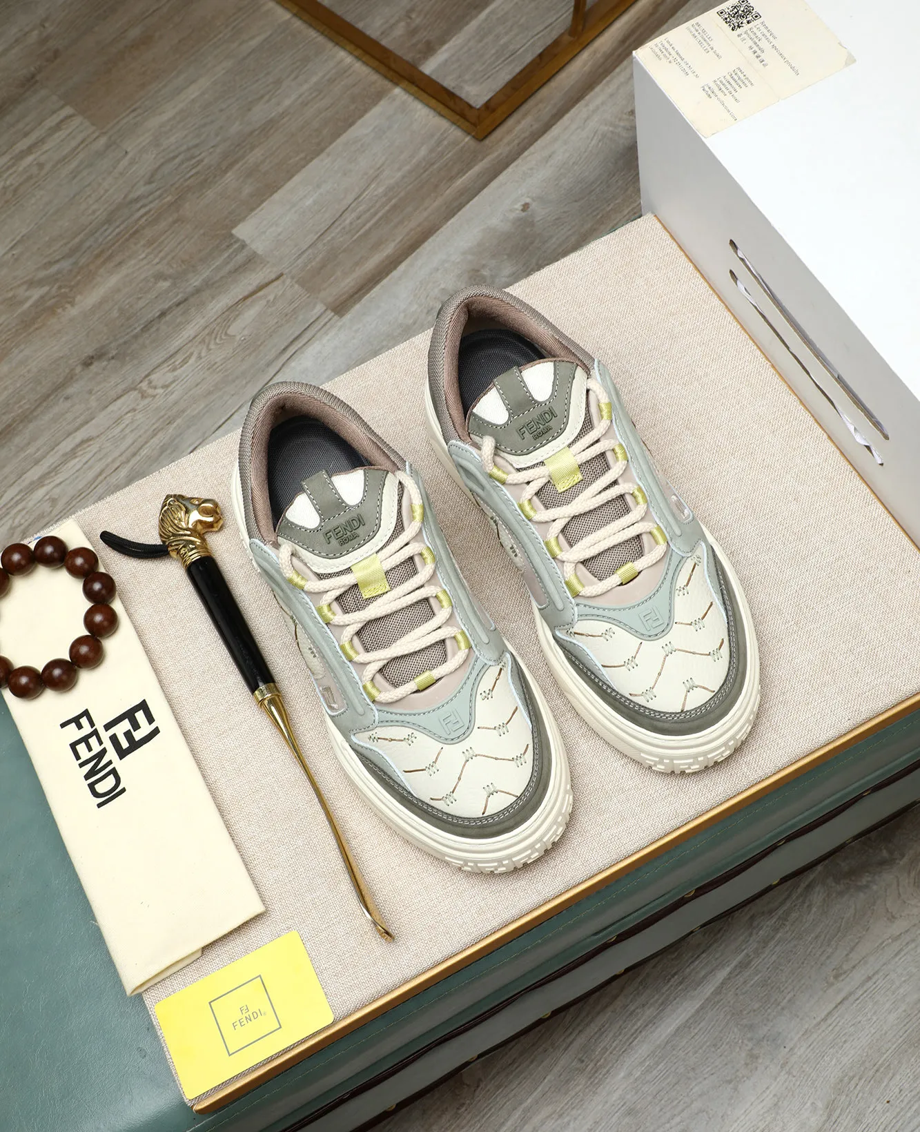 Men's shoes 💰820 [FENDI] Fendi - High-end quality original casual sports shoes - Upper: Nappa calfskin, pebbled calfskin, tongue and heel; injection molded brand logo plastic module - Lining: brand canvas - Outsole: ultra-light TPR foam·rubber; molded outsole -Super high quality control·Fine workmanship: highlighted (high-end·luxury·grade) -Size :39-44 (38, 45, can be customized)